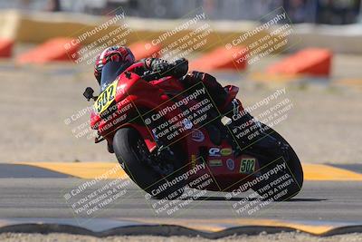 media/Oct-08-2023-CVMA (Sun) [[dbfe88ae3c]]/Race 5 Amateur Supersport Open/